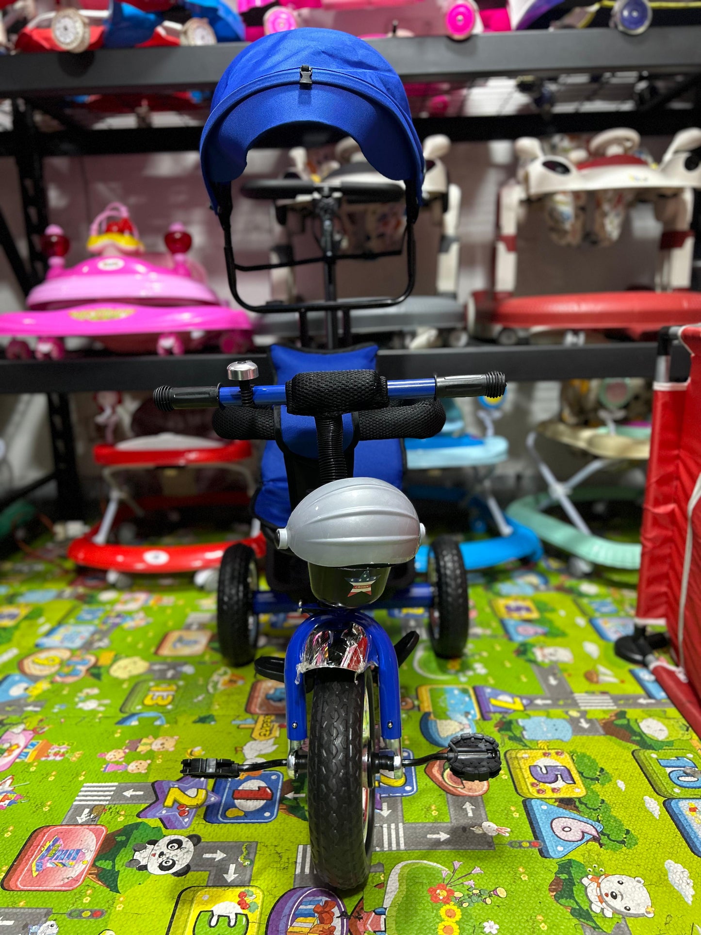 TRICICLO CON EMPUJADOR